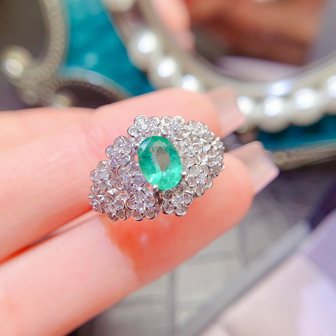 Natural emerald ring
