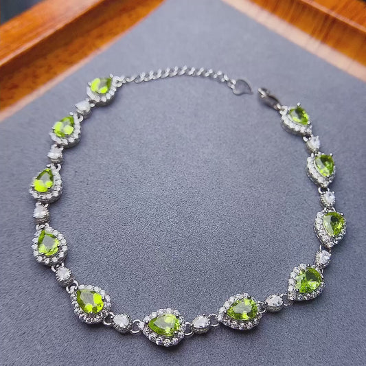 The natural olivine bracelet has arrived