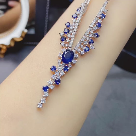 The natural sapphire necklace has arrived