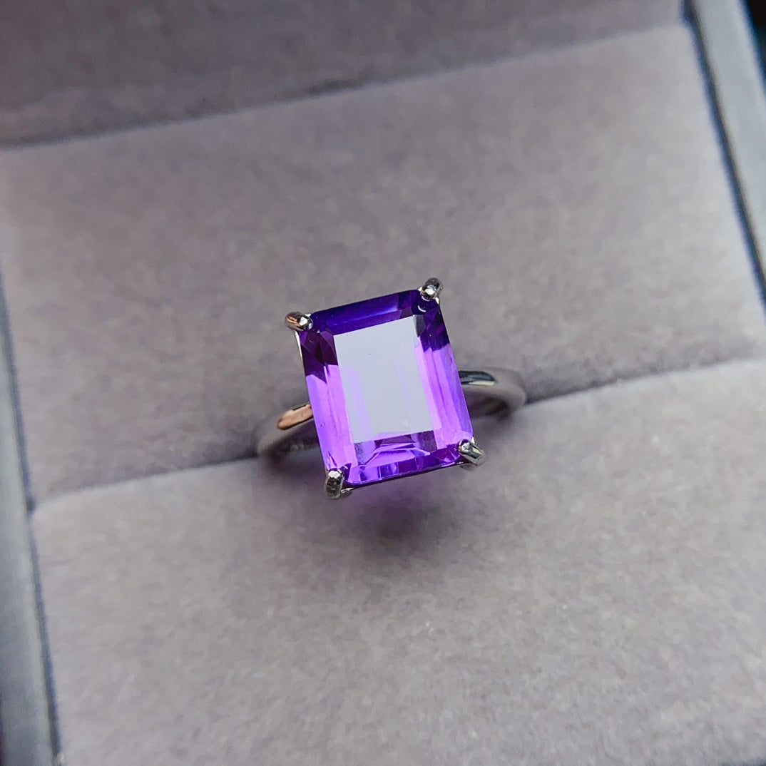 The natural amethyst ring