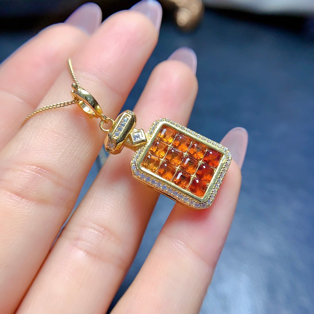 Natural gradient color Fanta garnet pendant