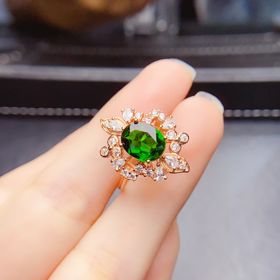 Diopside ring