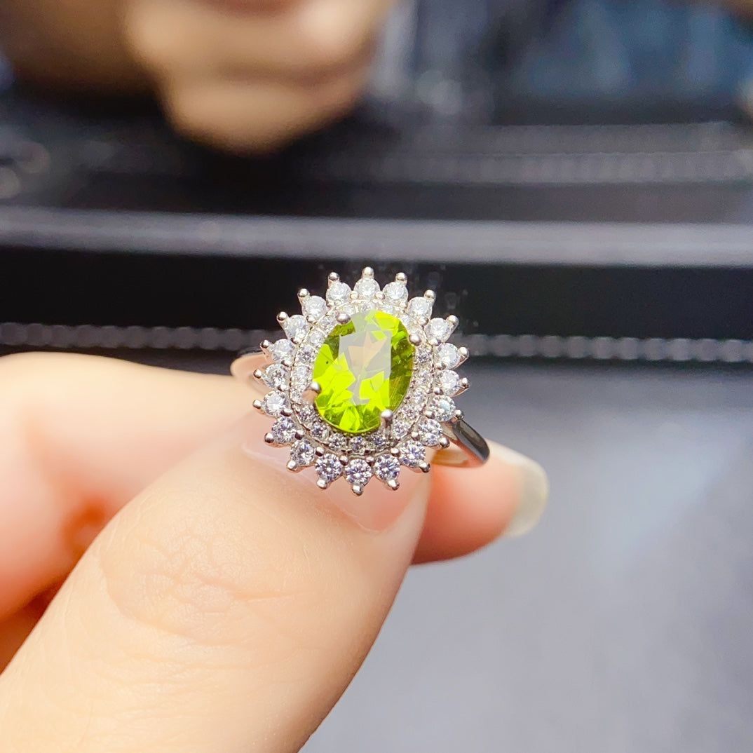 New style olivine ring