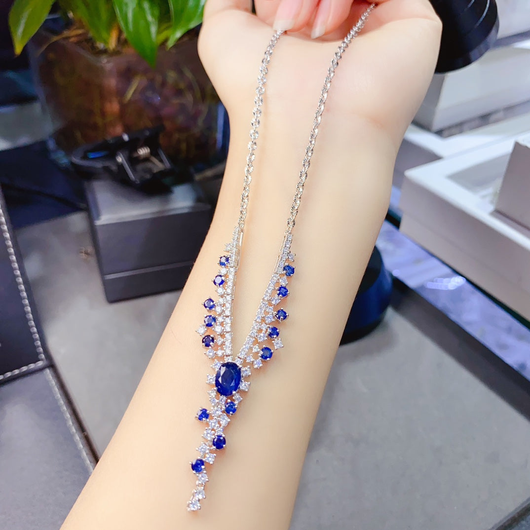 The natural sapphire necklace has arrived